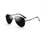 The new style goes with classic vintage sunglasses with sunglass lenses